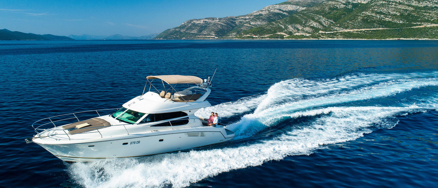 private-boat-yacht-hire-list-excursions-transfers-services