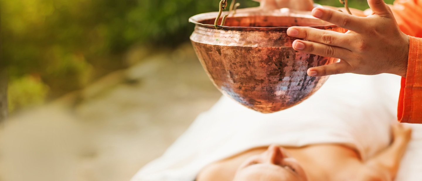 Shirodara treatment Shirodhara