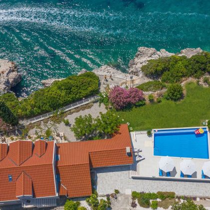 20% off Private Villa with Resort Perks